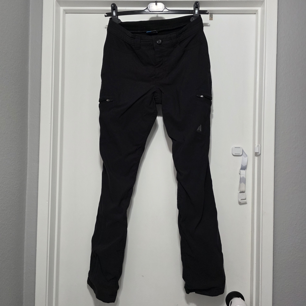 Women's Eddie Bauer Black Guide Pro Cargo Pants, Size 4